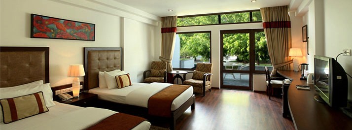 1656/The Awesome Farms & Resorts - Faridabad 07.jpg